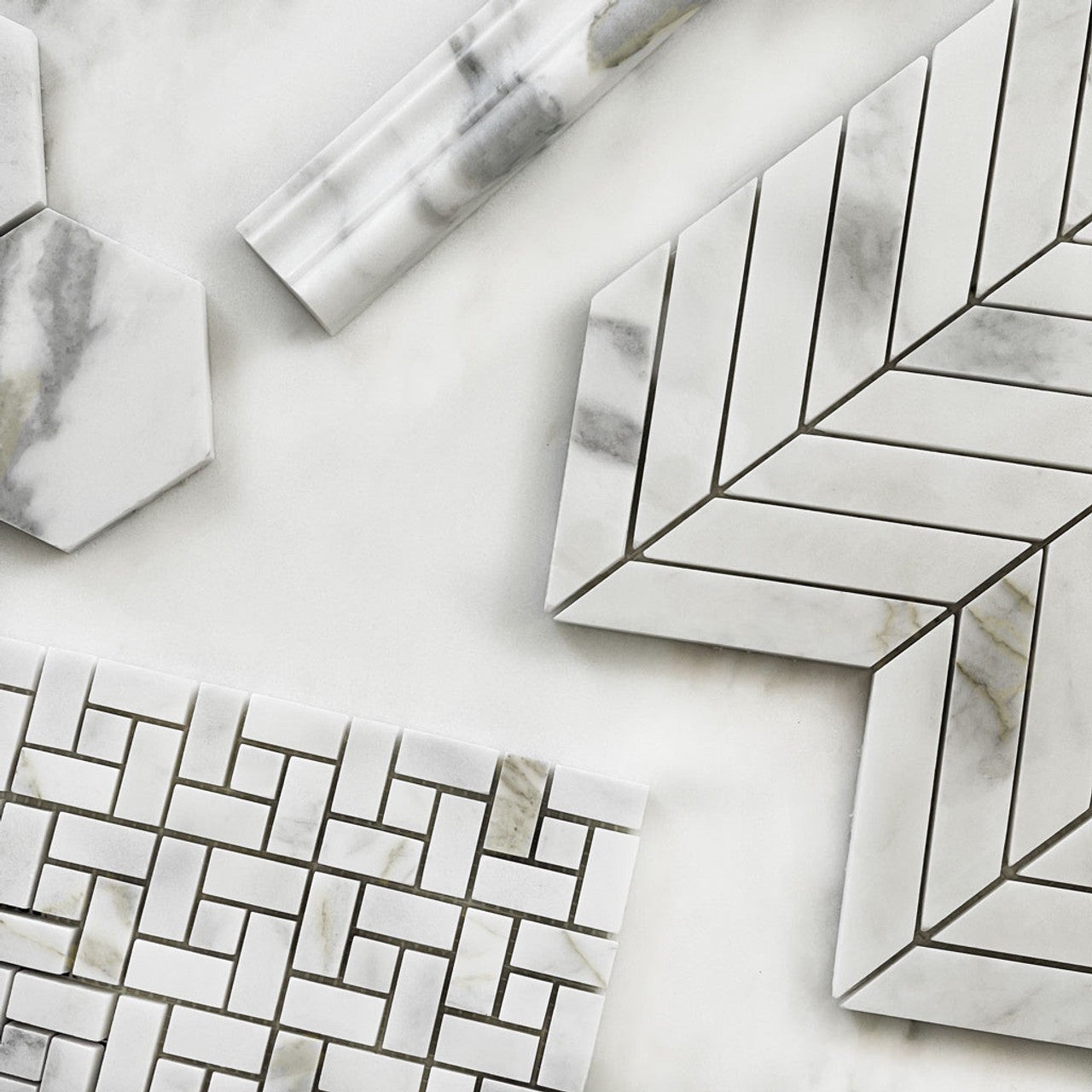 Calacatta Gold Marble Target Pinwheel Mosaic Tile with Calacatta Gold Dots Polished (Glossy)