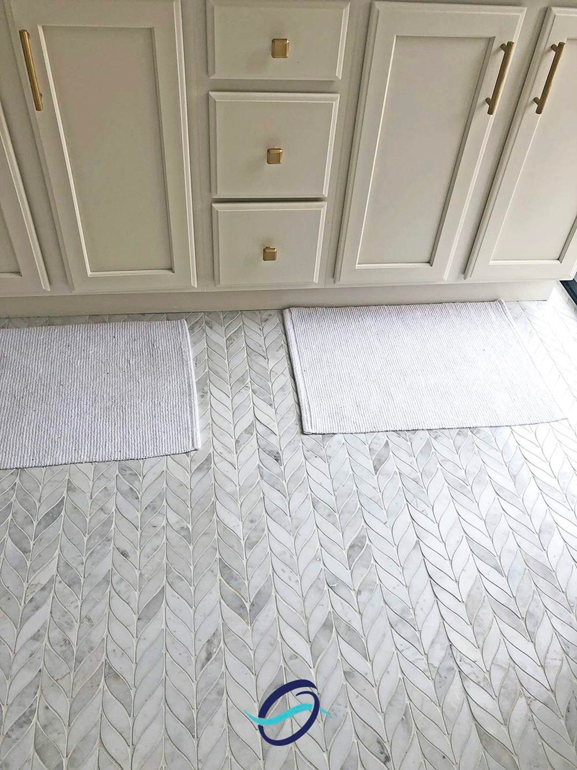 Calacatta Gold Italian Marble Leaf Shape Mosaic Tile Polished (Glossy)