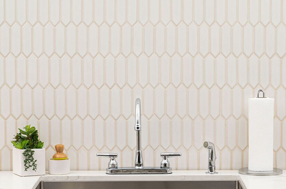Tenedos Beige Hues Elongated Hexagon Picket Vintage Look Ceramic Wall Mosaic Tile, Artistic Insets